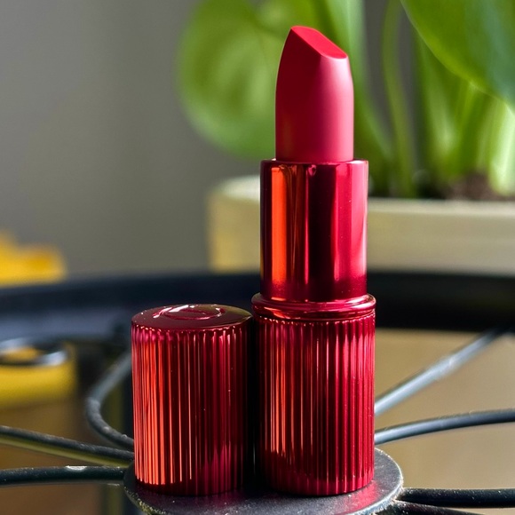 Charlotte Tilbury Other - CHARLOTTE TILBURY Matte Revolution Hydrating Lipstick in Hollywood Vixen Red
